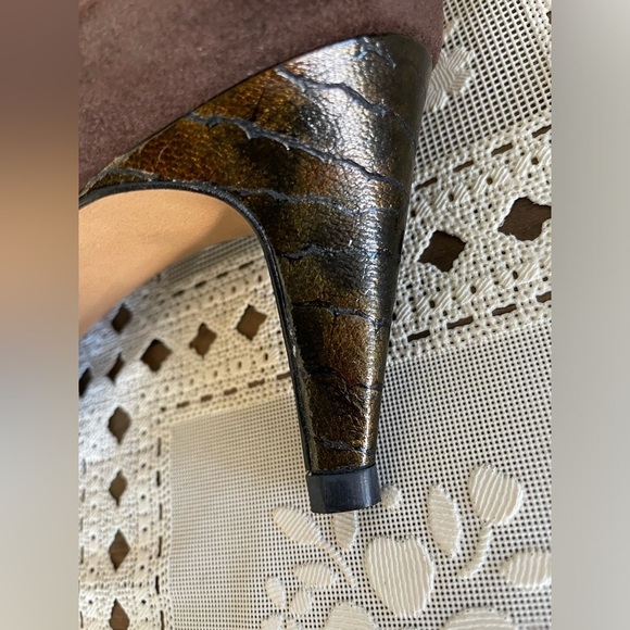 DeLiso vintage leather upper heels Size 7 1/2AA. NWOT - Picture 4 of 9